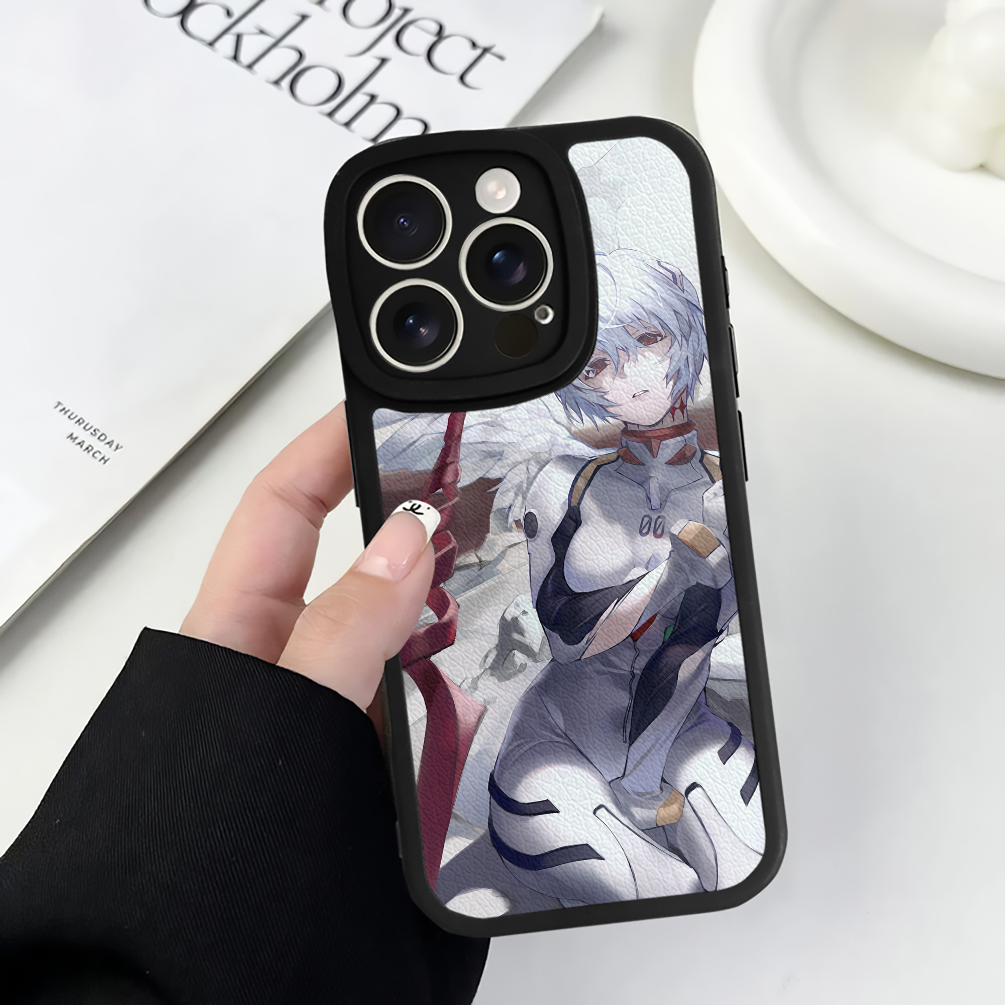 （画像用） EVA 新世紀エヴァンゲリオン 【iPhone 16シリーズ対応】シリコンスマホケース（レザー調） 材質：シリコン